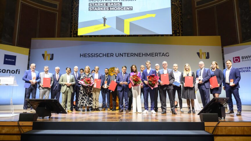 Gruppenfoto der Sieger und Gewinner der Hessen-Champions 2025.
