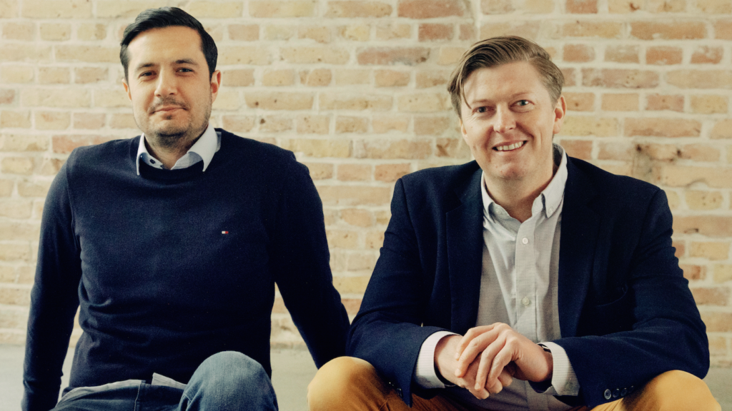 Gruppenaufnahme der Geschäftsführung von „Chefslist“: Andre Klein (links) und William Harris (rechts).