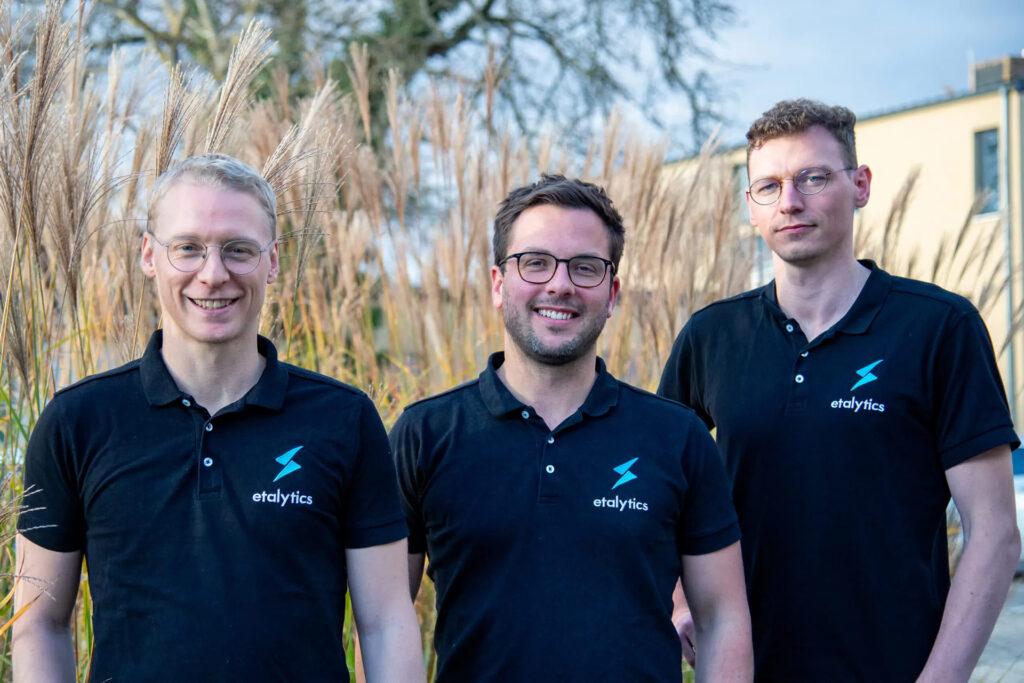 Gruppenaufnahme der Gründer von „Etalytics“: v.l.n.r. Björn König, Dr. Niklas Panten, Dr. Thomas Weber.
