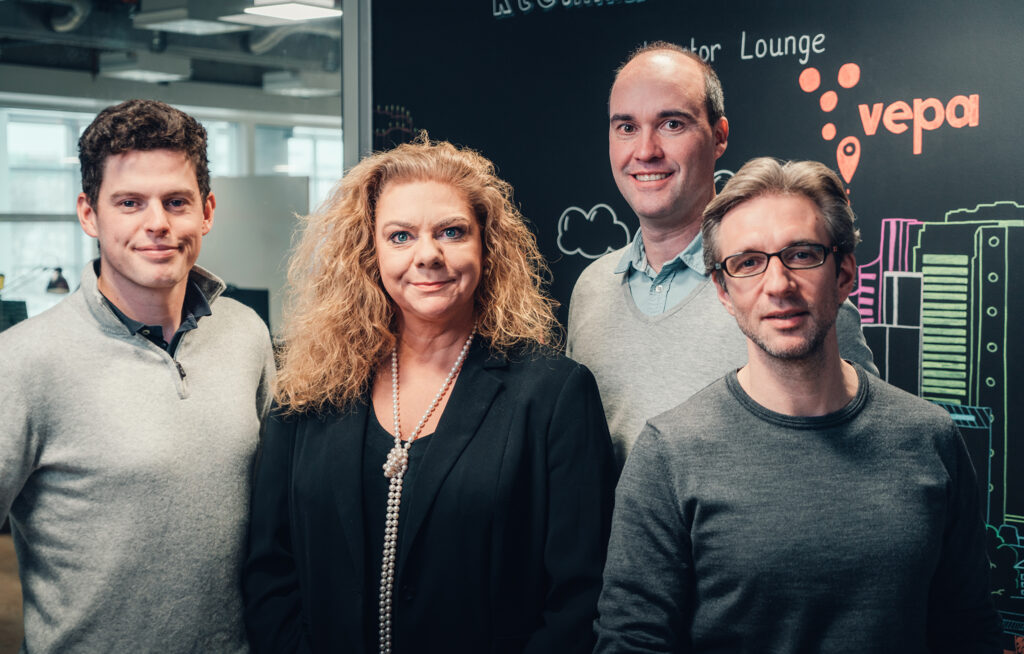 Gruppenaufnahme des Führungsteams von "Quantagonia": v.l.n.r. Philipp Hannemann, Sabina Jeschke, Dirk Zechiel und Sebastian Pokutta.